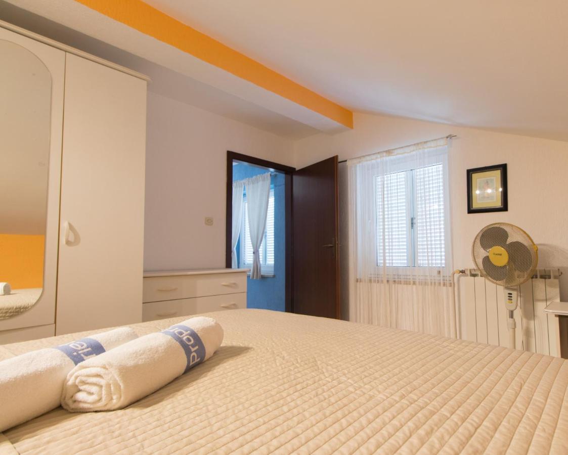 Giani With Swimming Pool Apartman Opatija