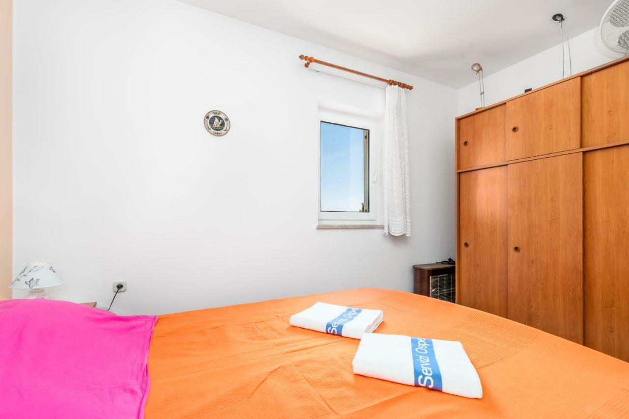 Apartman Giani With Swimming Pool *