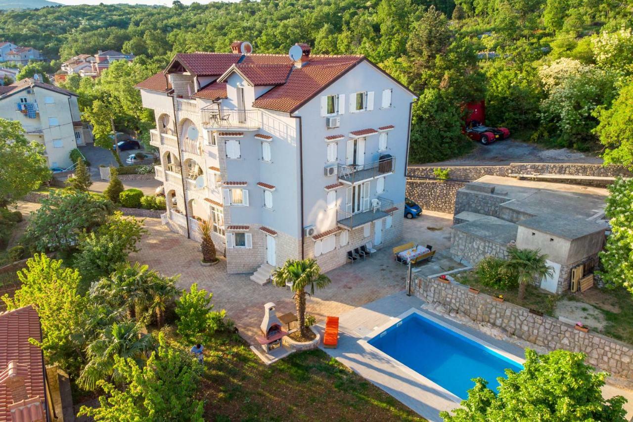Apartman Giani With Swimming Pool